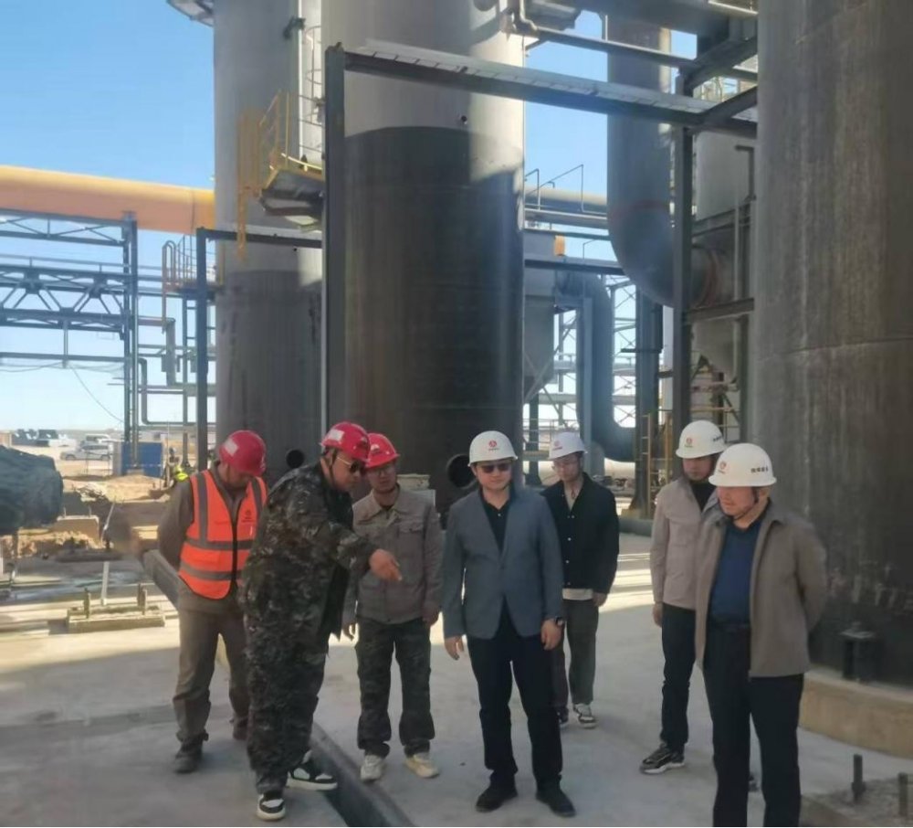 陜煤建設(shè)西北分公司土建第一項目部：雙節(jié)慰問暖人心 鼓足干勁促生產(chǎn)