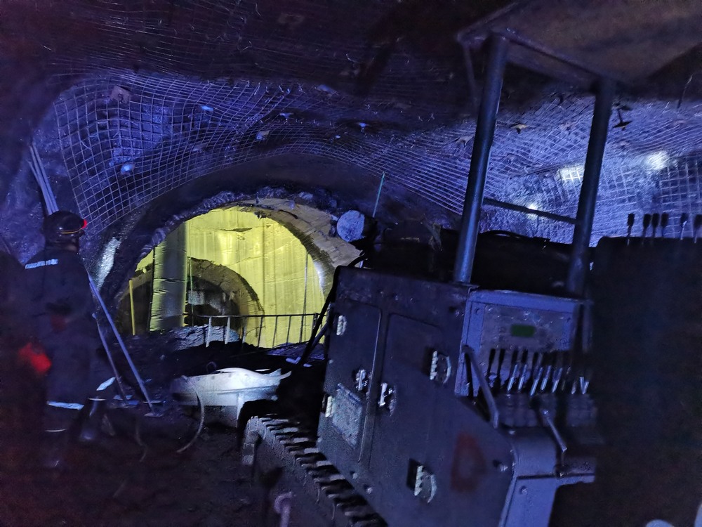  捷報(bào)！陜煤建設(shè)礦建二公司郭家灘項(xiàng)目部關(guān)鍵工程安全順利貫通