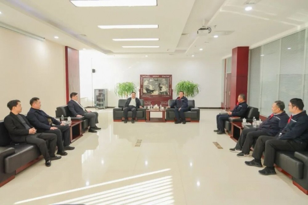 陜煤建設(shè)集團(tuán)赴蒲潔能化開展座談交流